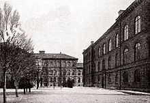 The Karolinska Institute's main building in 1906